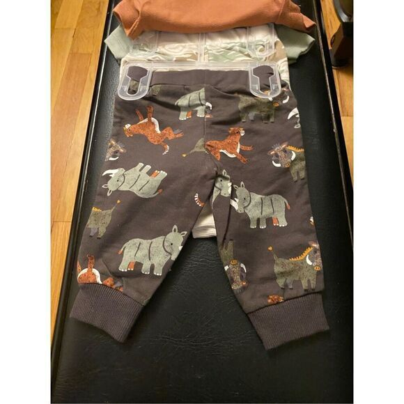Carter’s 4-Piece Adventure Pants Onesie Set - Picture 4 of 6